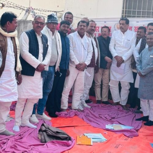 सरकार ने मांगें पूरी नहीं कीं तो सड़क से सदन तक चलेगा तीव्र आंदोलन: अमोद कुमार निराला ने दी चेतावनी, बिहार पंच सरपंच संघ की महाबैठक में लिया बड़ा फैसला