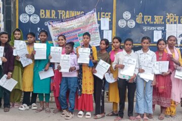 प्रथम एजुकेशन फाउंडेशन का सेकेंड चांस कार्यक्रम: पटना के 22 हाई स्कूलों में 381 अनुत्तीर्ण बालिकाओं को मिला शैक्षणिक सहयोग, बिहार बोर्ड परीक्षा में लौटा आत्मविश्वास