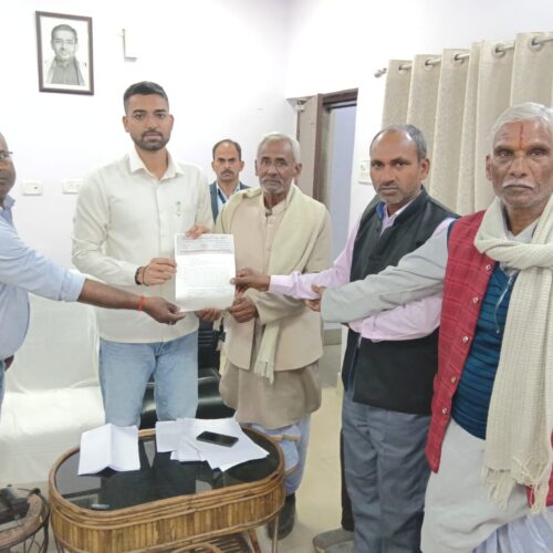 पंचायती राज मंत्री दीपक प्रकाश ने सीतामढ़ी के डुमरा में किया जिला परिषद मार्केट का उद्घाटन, ग्राम कचहरी प्रहरी सह सफाईकर्मियों ने सौंपी लंबित मांगों की याद