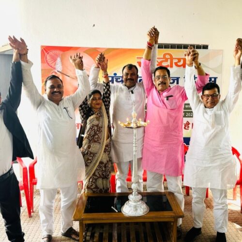 राष्ट्रीय पंचायती राज दिवस पर पटना में जोरदार प्रदर्शन: परिसीमन और OBC आरक्षण के लिए उठी तेज आवाज